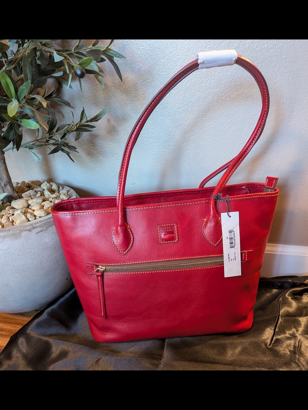 NWT! Dooney & Bourke Red Large Florentine Leather Tote MSRP $498